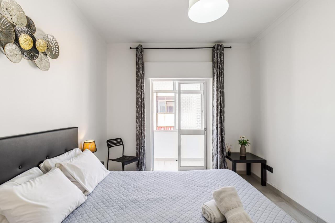 Sleeptubal Moderne Accommodatie Alhos Vedros Eksteriør bilde